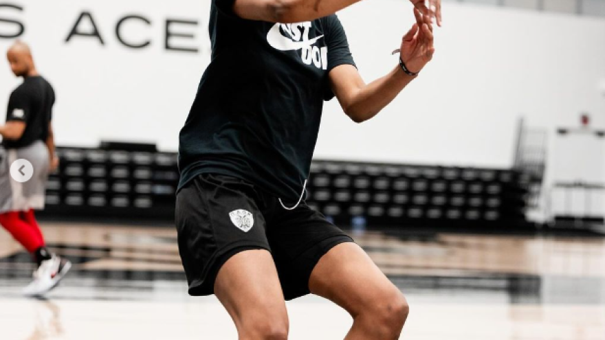 Η αθλήτρια μπάσκετ του ΠΑΟΚ γυναικών Μόργκαν Τζόουνς προπονείται στις εγκαταστάσης των Las Vegas Aces του WNBA