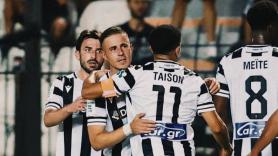 Αποθέωση για Πέλκα από κόσμο και συμπαίκτες - Μία οικογένεια στο φινάλε ο Δικέφαλος (vid)