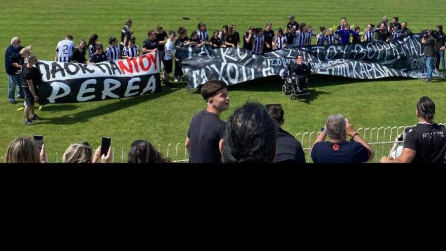 «Τα κορίτσια του Βορρά μας τα έχουμε όλοι στην καρδιά μας»: Έξαλλοι πανηγυρισμοί για το νέο πρωτάθλημα του ΠΑΟΚ! (pics+vids)