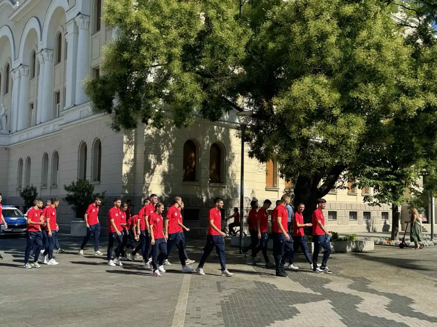 Στιγμιότυπο της Μπόρατς Μπάνια Λούκα προς το Προεδρικό Μέγαρο 2